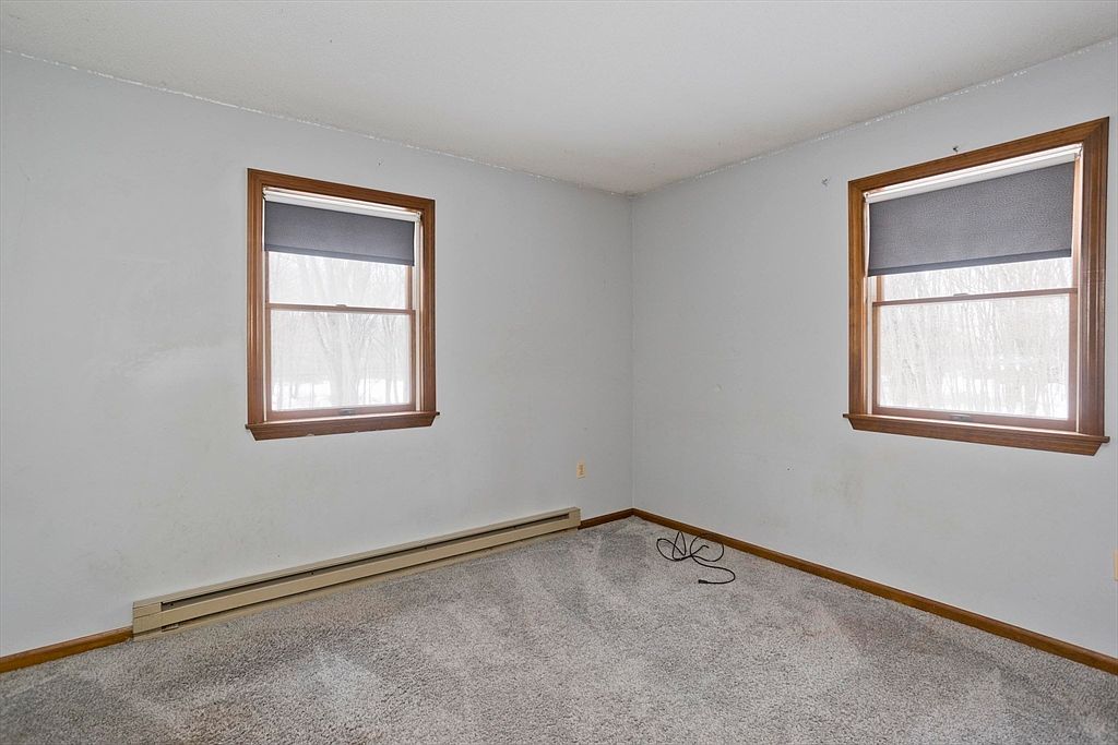 26 Falls Rd Sunderland, MA 01375  | Single Family