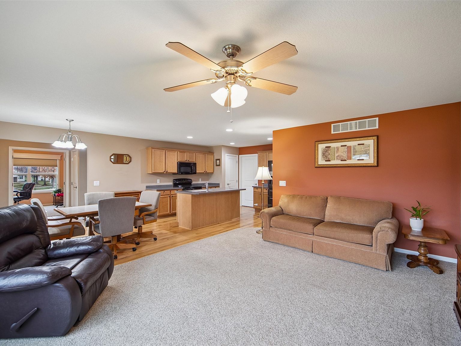 10011 N Glenstone Ct Johnston, IA 50131  | New build