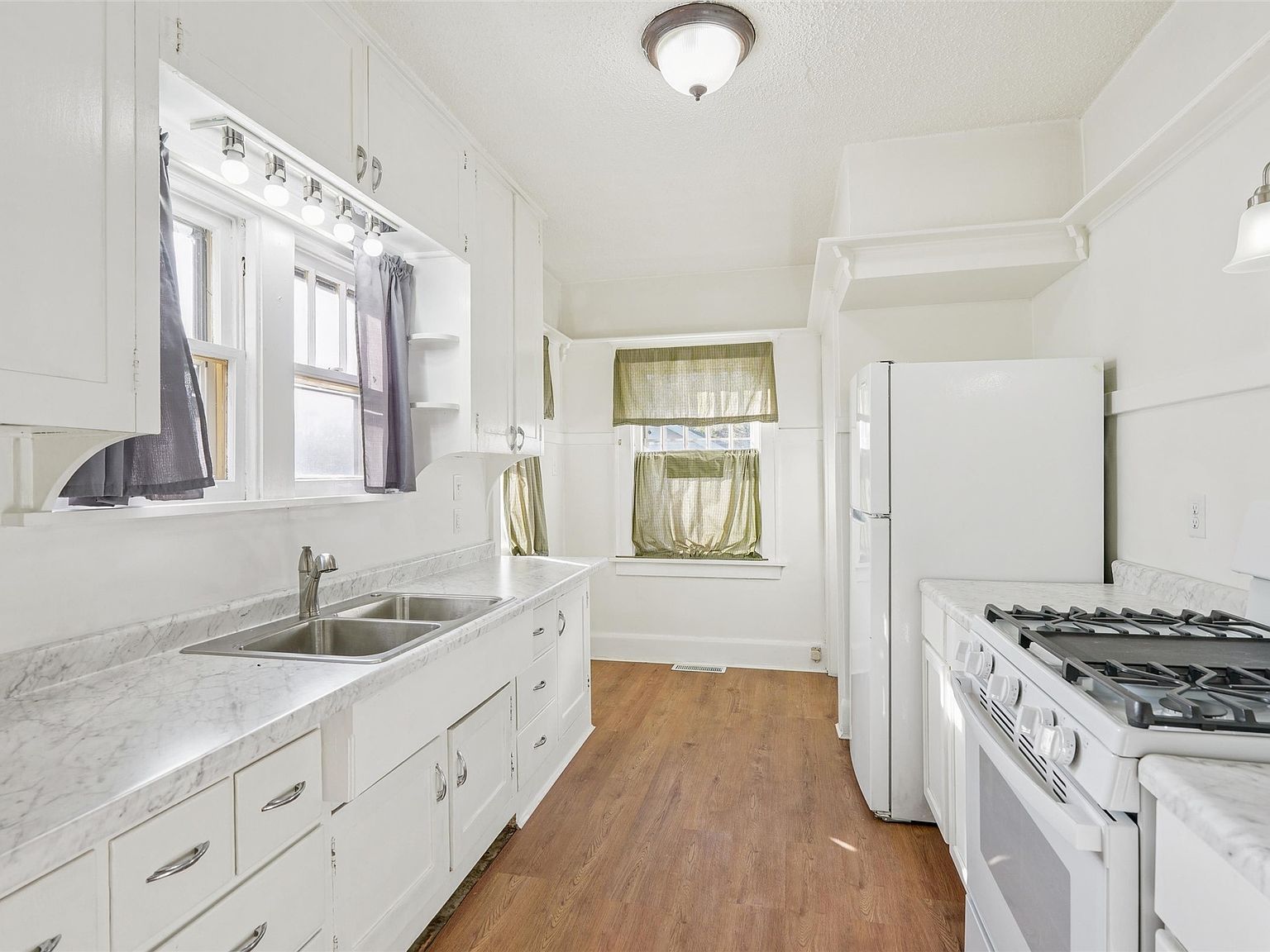 3210 E 7th St Des Moines, IA 50316 | Multi Family