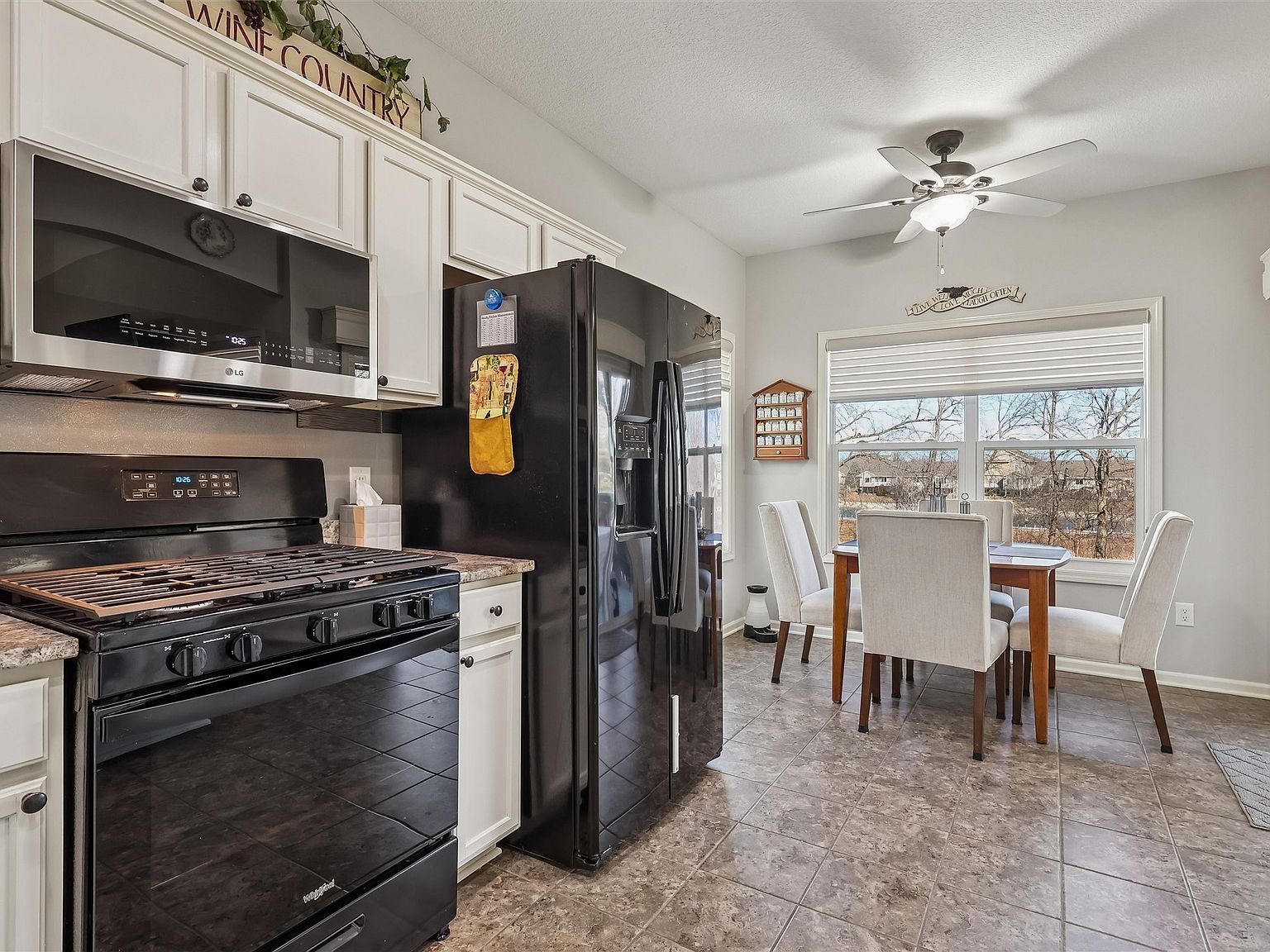 10103 N Glenstone Ct Johnston, IA 50131 | New build