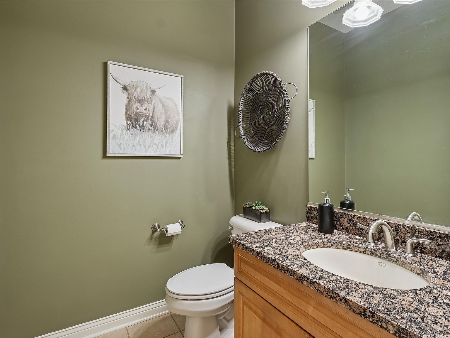 15701 Brookshire Dr Urbandale, IA 50323 | Single Family