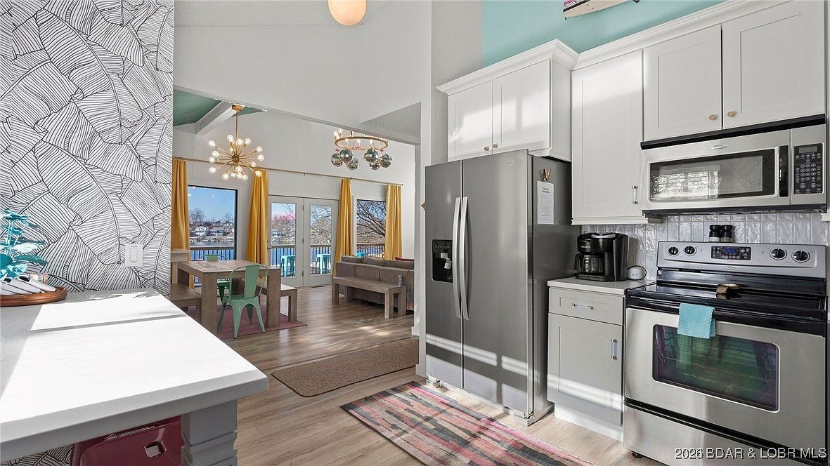 39 Bayview Cove Rd Lake Ozark, MO 65049  | Single Family