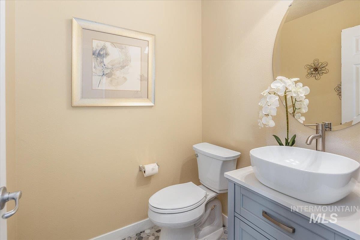 208 E Kaibab Trl Meridian, ID 83646  | Single Family