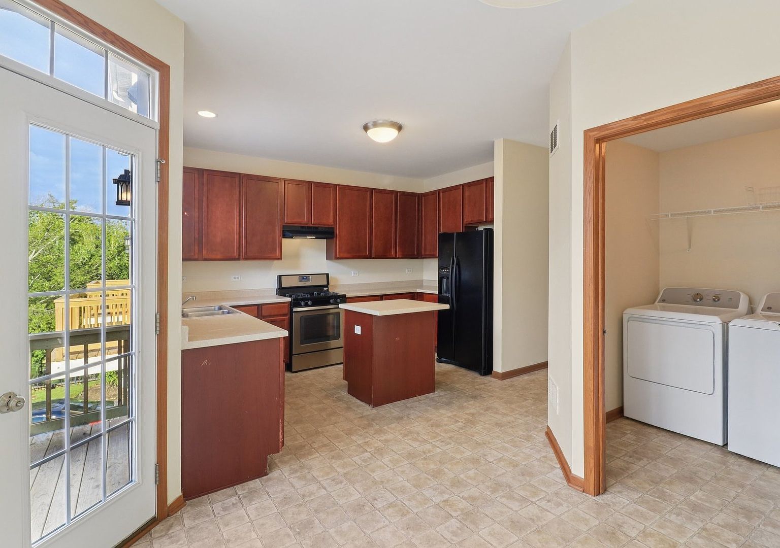 1475 W Sedgewood Ct Round Lake, IL 60073  | New build