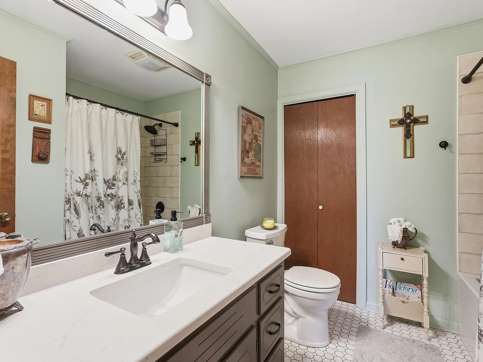 2 Pin Oak Dr Conway, AR 72034  | Single Family