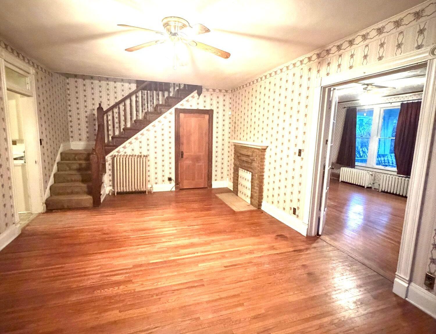 925 N Columbus St Lancaster, OH 43130  | Single Family