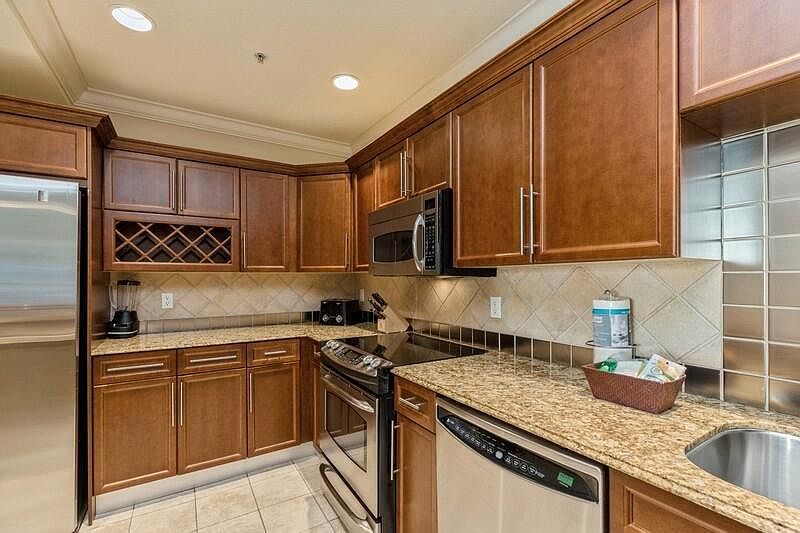 10 Harbor Blvd #W324 Destin, FL 32541  | Condominium