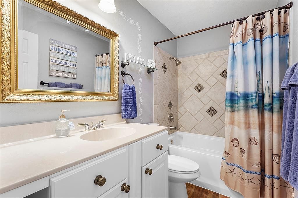 1143 Longfellow Rd Sarasota, FL 34243 | Condominium