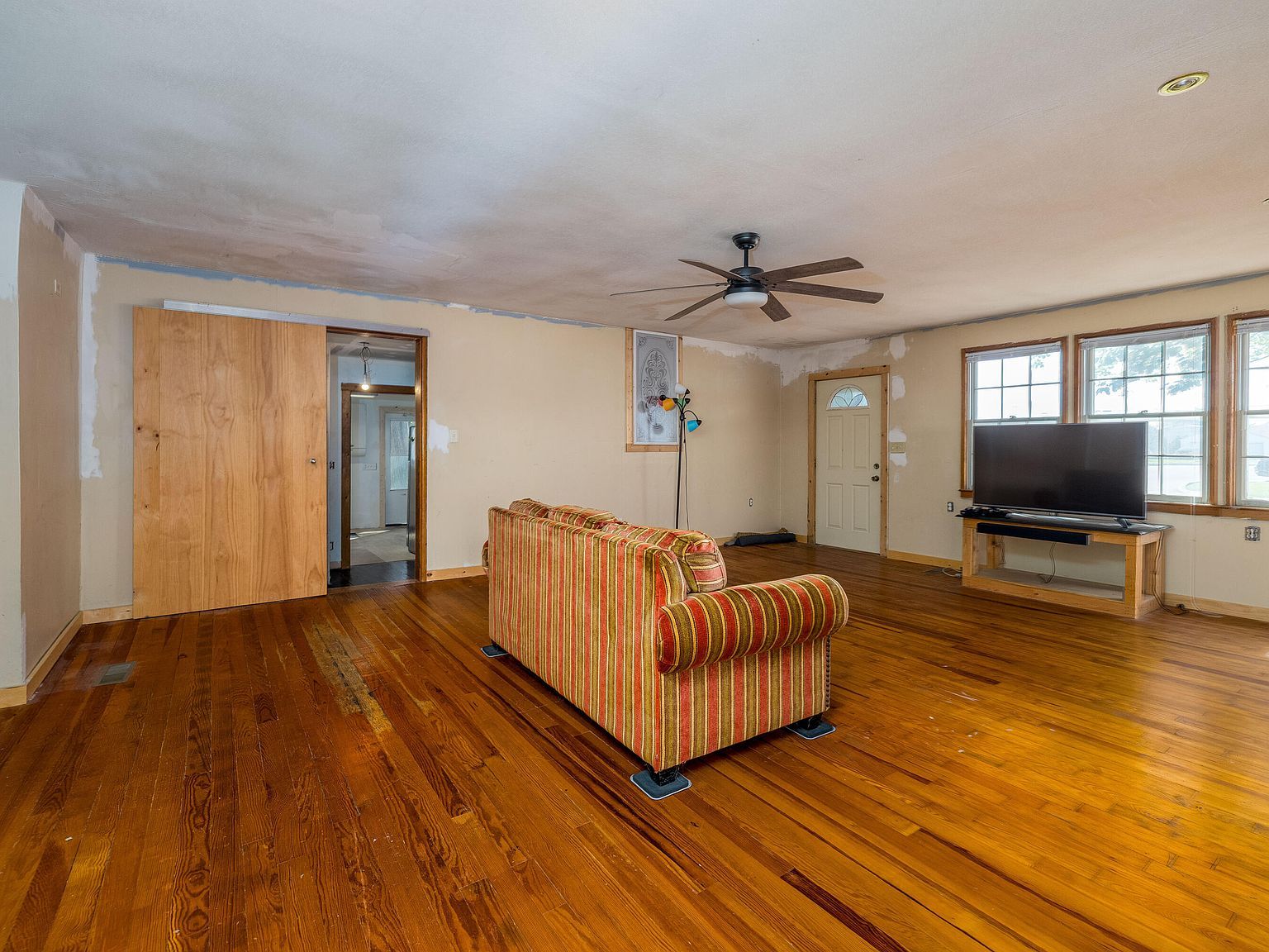 408 E Graham St Kentland, IN 47951 | Single Family