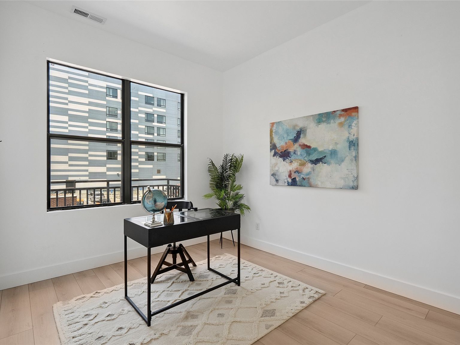 400 E Locust St Unit 213 Des Moines, IA 50309  | Condominium