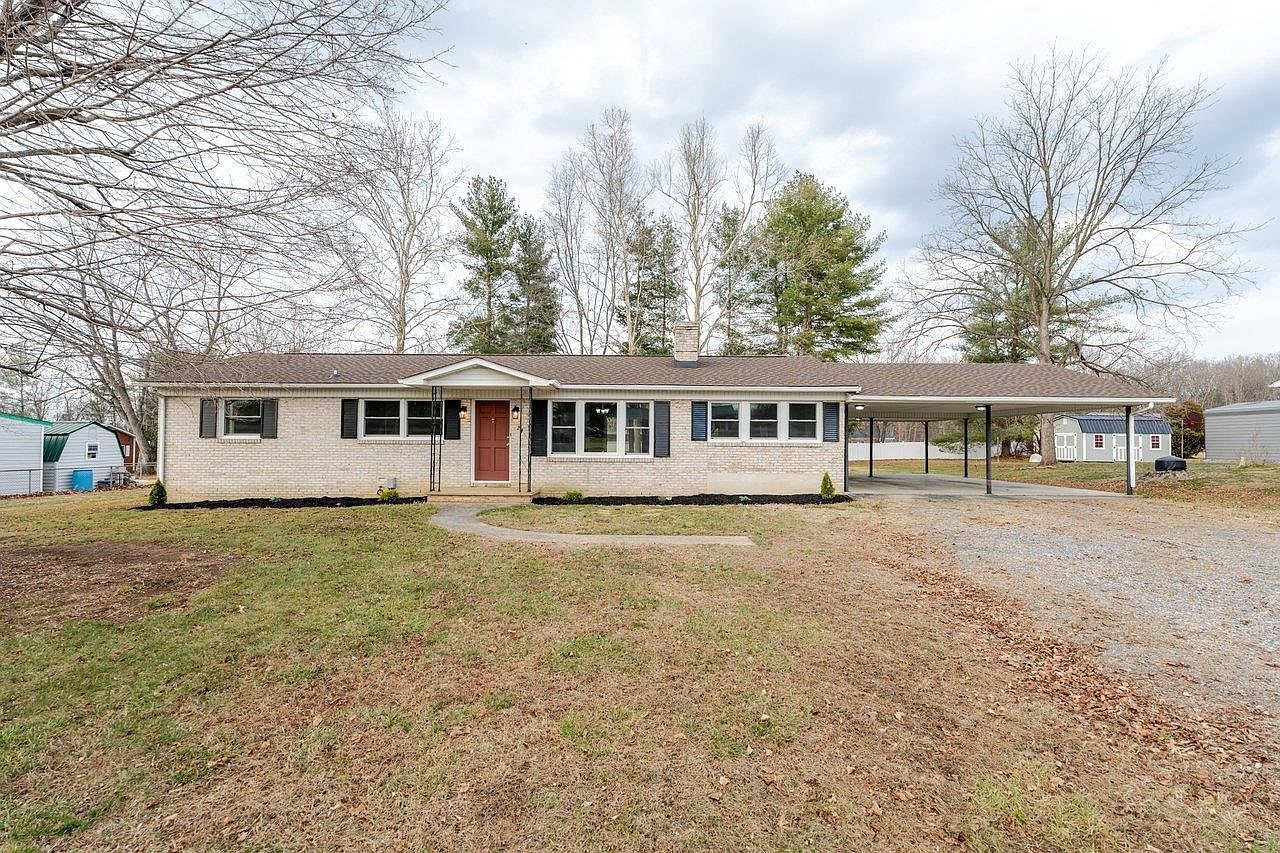 24 La Salle Dr Grottoes, VA 24441  | Single Family