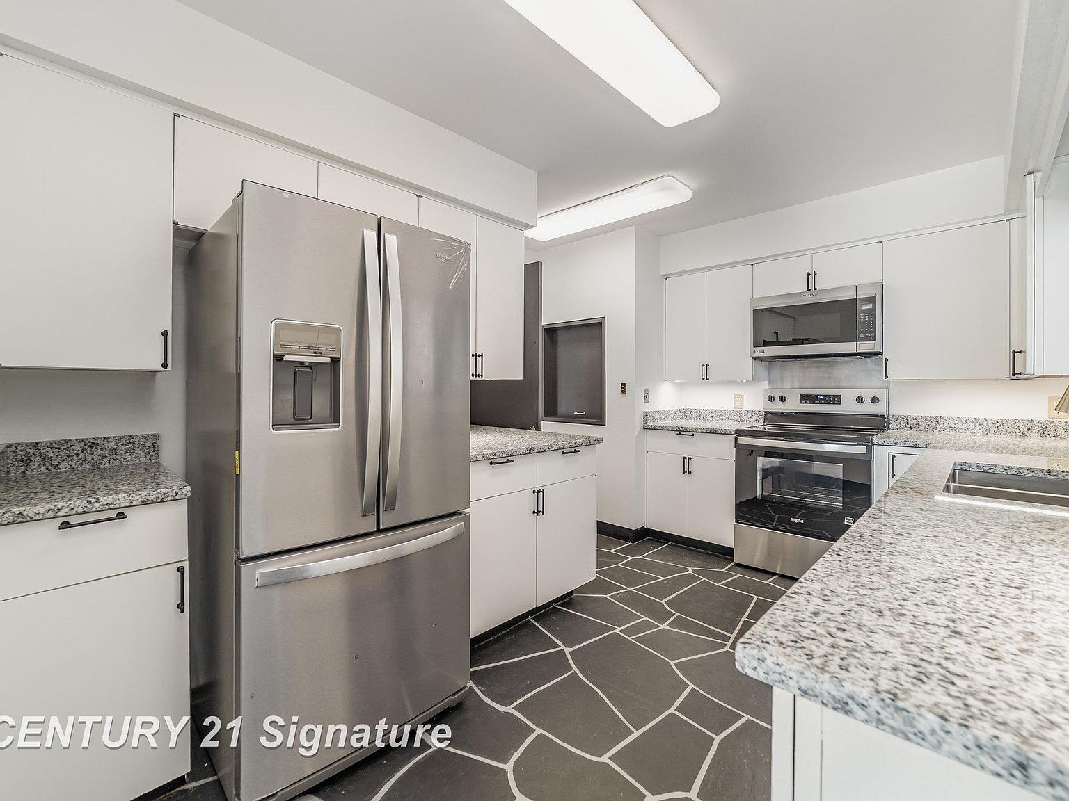 10363 Lakewood Dr Saginaw, MI 48609  | Single Family