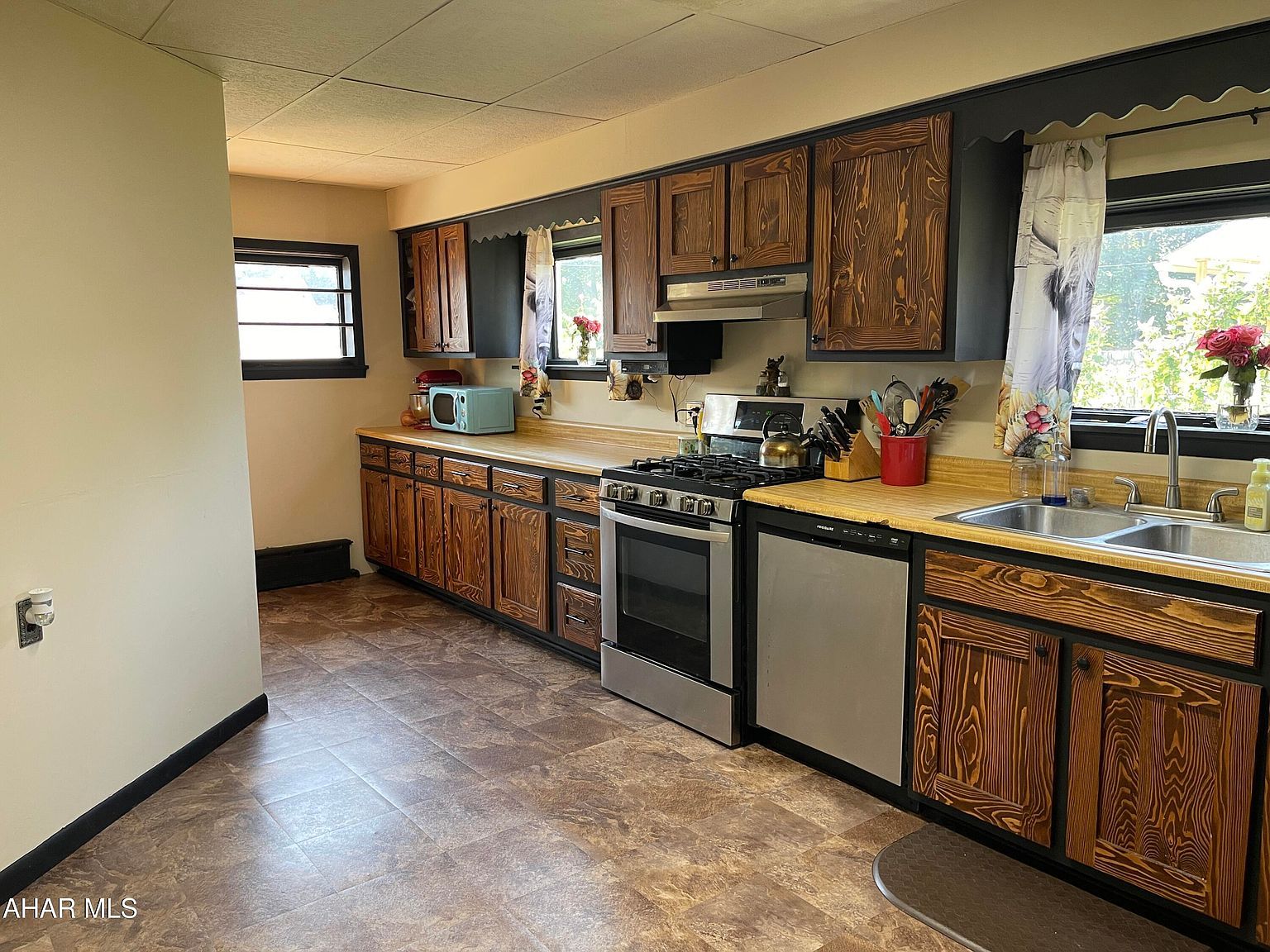 1611 21st Ave Altoona, PA 16601  | Single Family