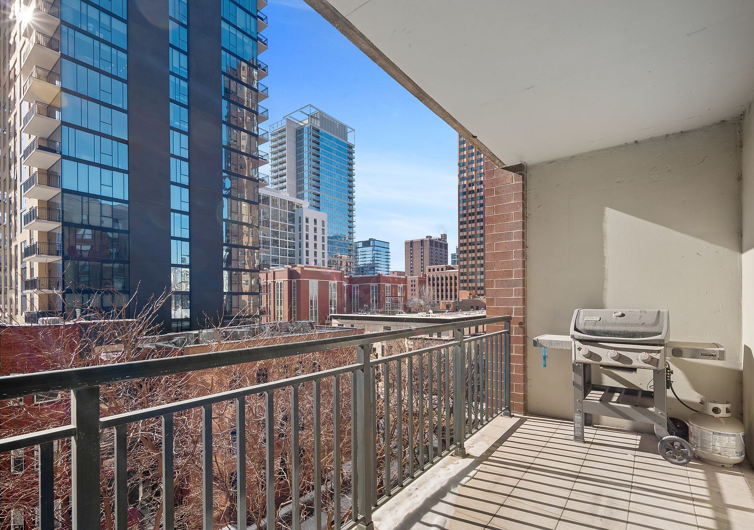 55 W Delaware Pl APT 614 Chicago, IL 60610 | Condominium