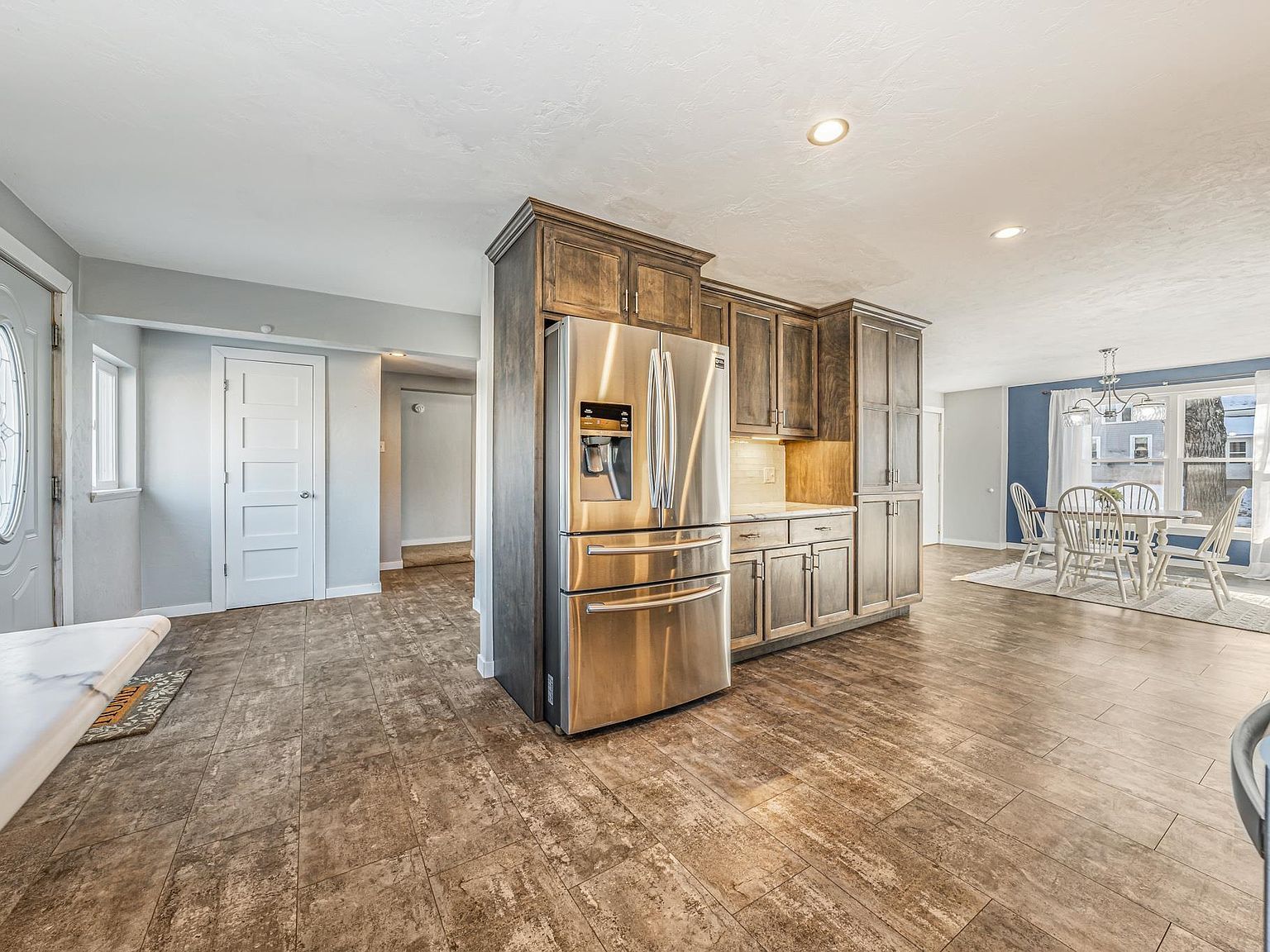 1202 S Pearl St New London, WI 54961  | Single Family