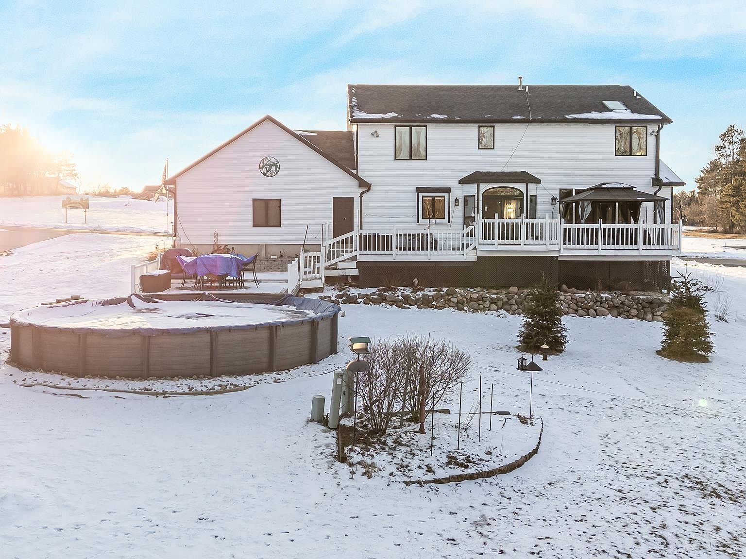 1836 Oshkosh St New London, WI 54961  | Single Family