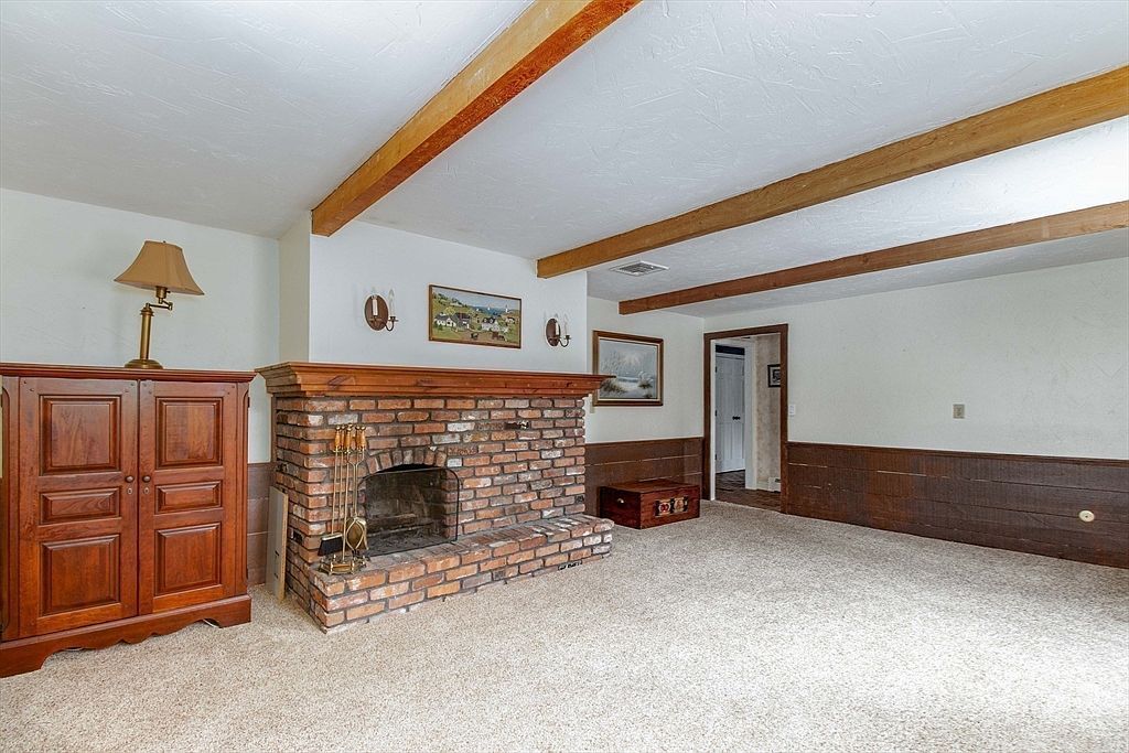 56 Fisher St Medway, MA 02053  | Single Family