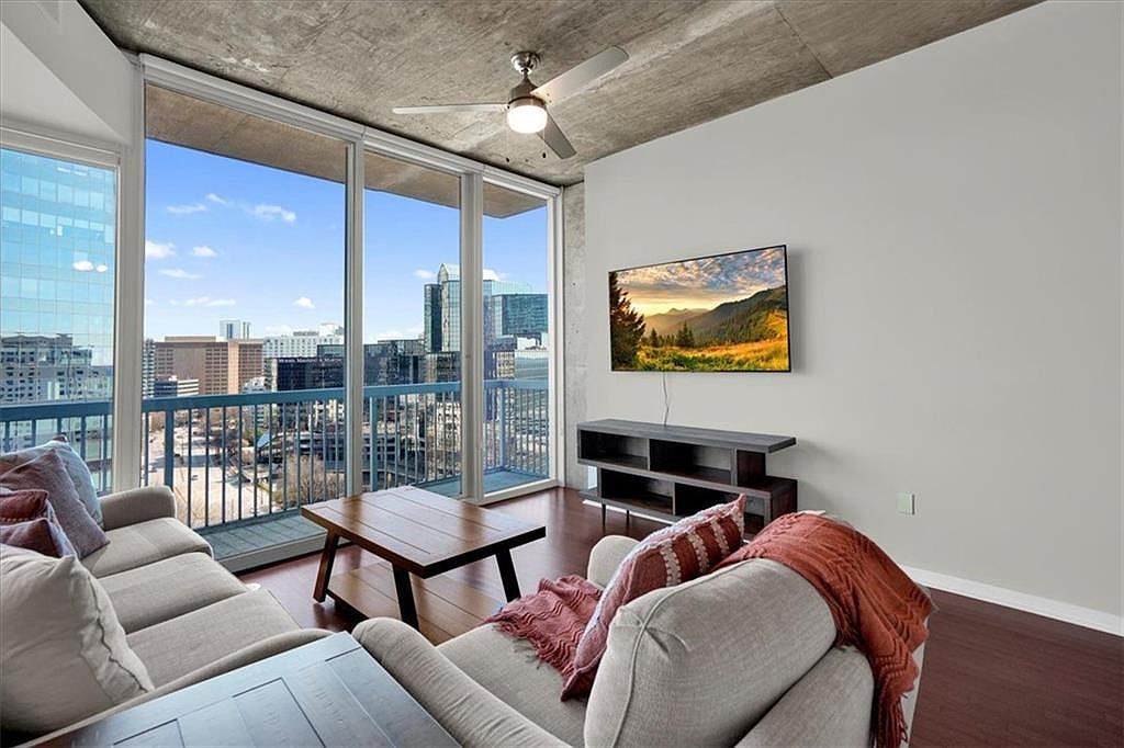 3324 Peachtree Rd NE Unit 1307 Atlanta, GA 30326  | Condominium