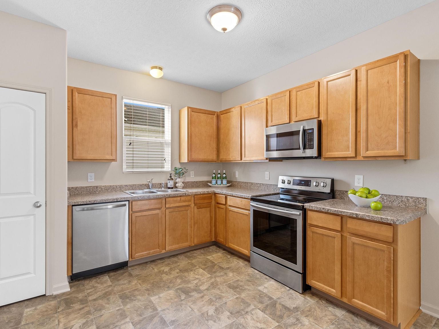 5686 Alliance Way Columbus, OH 43228  | Single Family