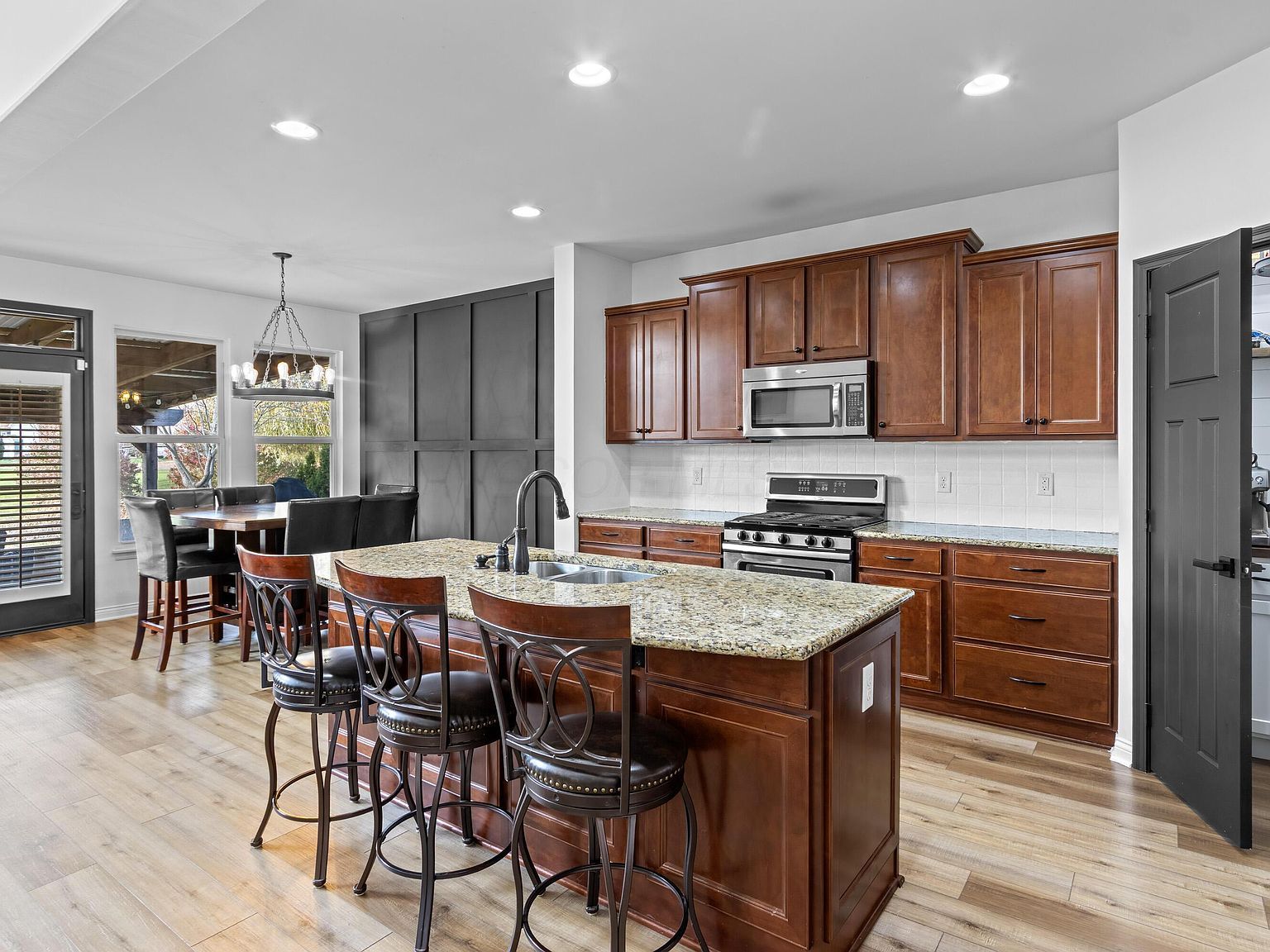 194 Kitdare Dr Delaware, OH 43015  | Single Family