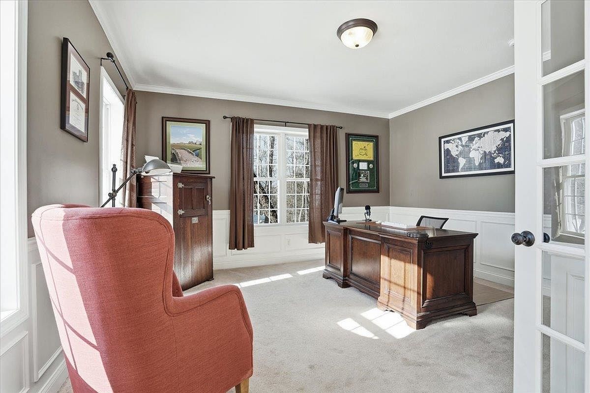 59 Post Rd Hooksett, NH 03106  | Single Family