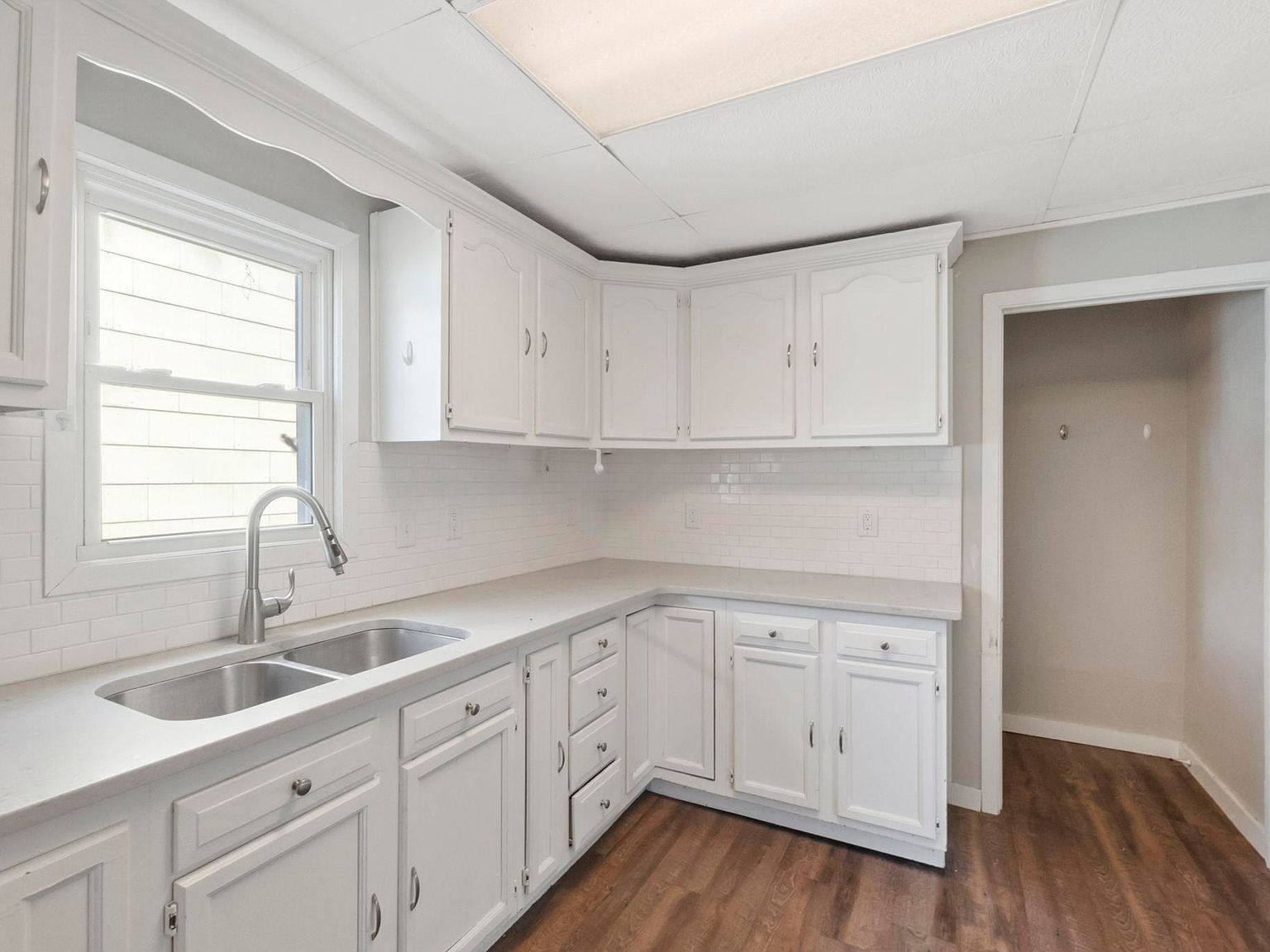 610 Baltimore St Waterloo, IA 50702  | Single Family