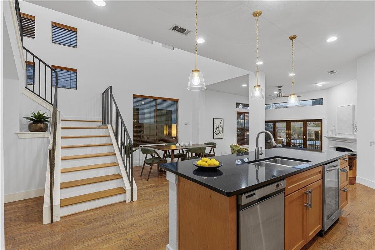 512 Sunny Ln #A Austin, TX 78704 | Condominium