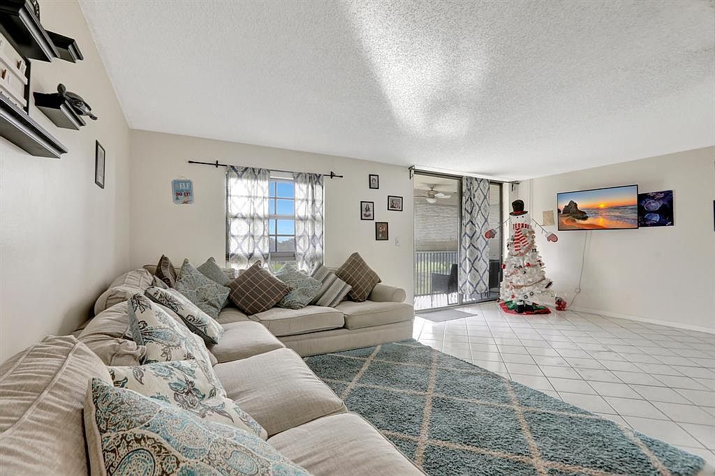 5570 NW 44th St #518A Fort Lauderdale, FL 33319  | Condominium