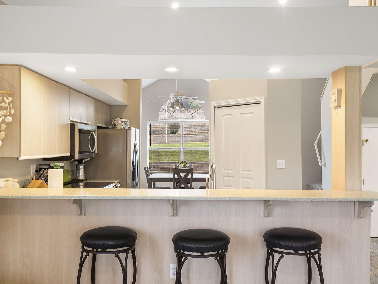 351 S Wildwood Dr #6-3 Branson, MO 65616  | Condominium