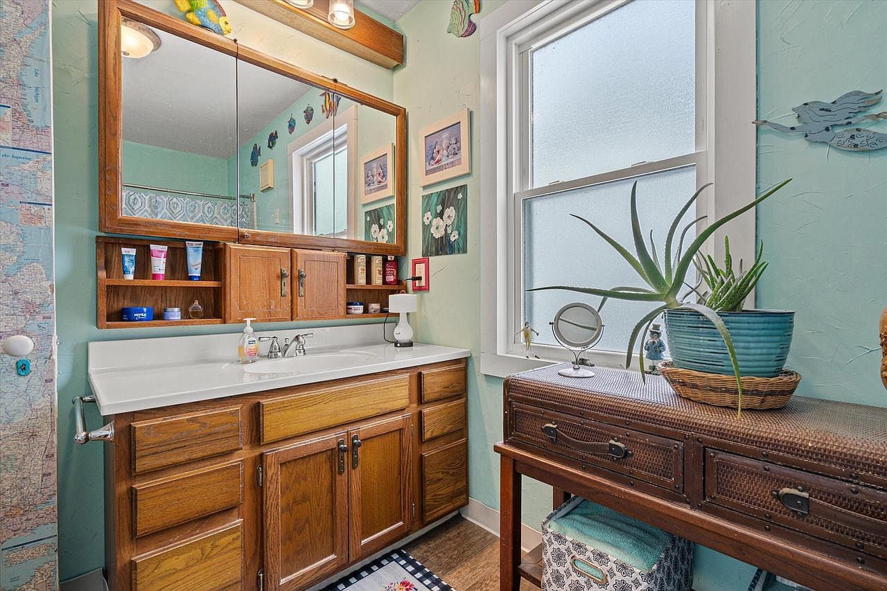 820 N 8th St Manitowoc, WI 54220 | Single Family