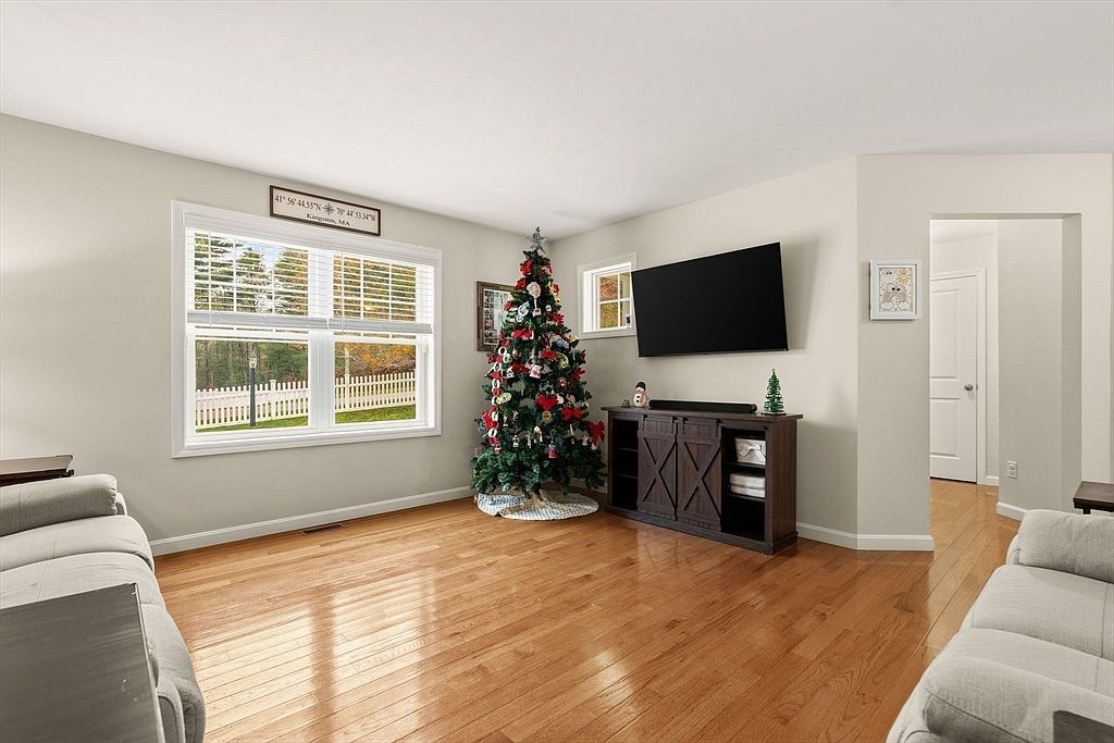 42 Christmas Tree Ln Kingston, MA 02364 | Single Family
