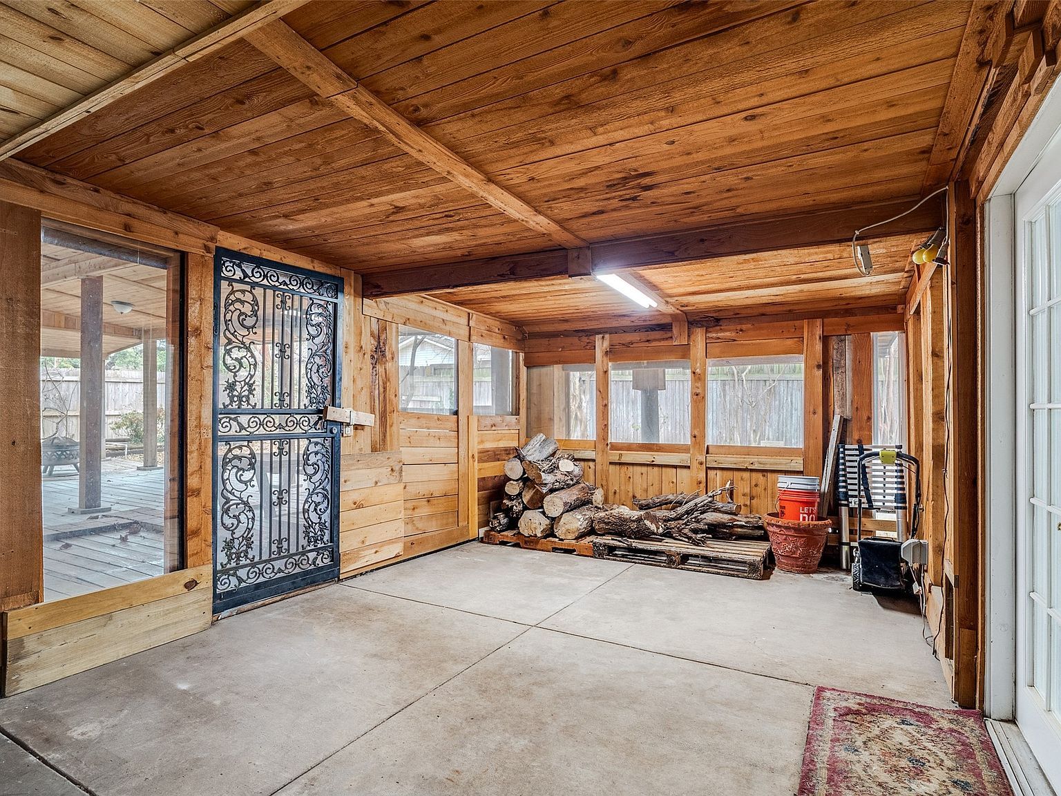 6421 Winifred Dr Fort Worth, TX 76133  | Single Family