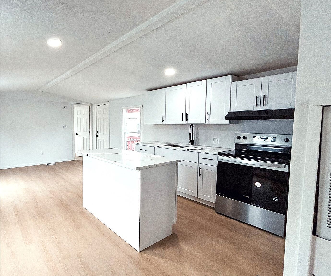 10302 Lakeview Ave SW TRAILER 54 Lakewood, WA 98499  | New build