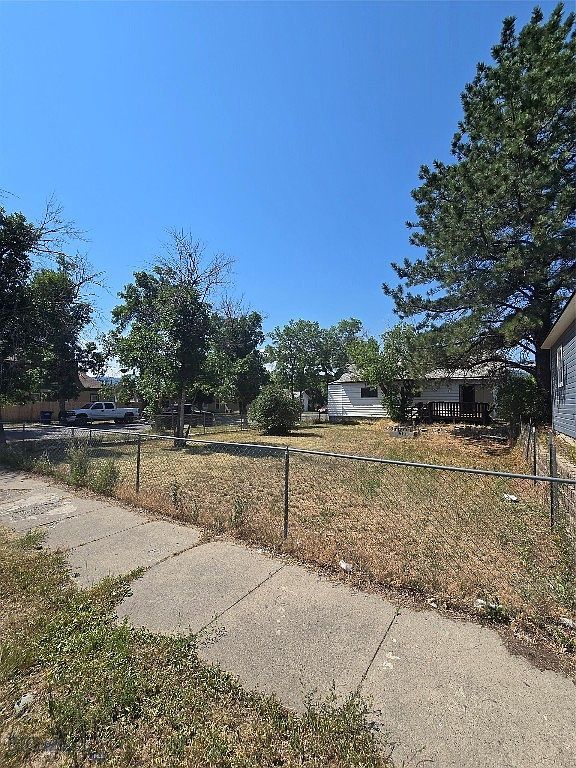 617 E Callender St Livingston, MT 59047 | Single Family
