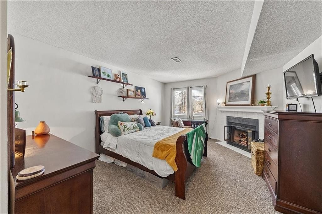 8143 Holmes Rd APT 101 Kansas City, MO 64131 | Condominium