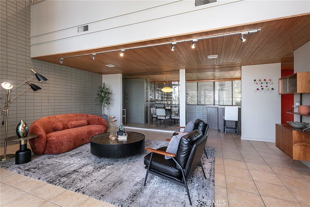 395 Cliff Dr APT 105 Pasadena, CA 91107 | Condominium