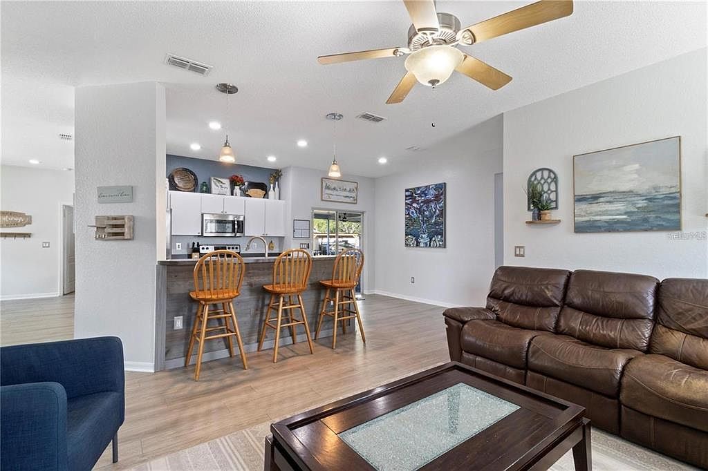 6003 Live Oak Dr Winter Haven, FL 33880  | Single Family