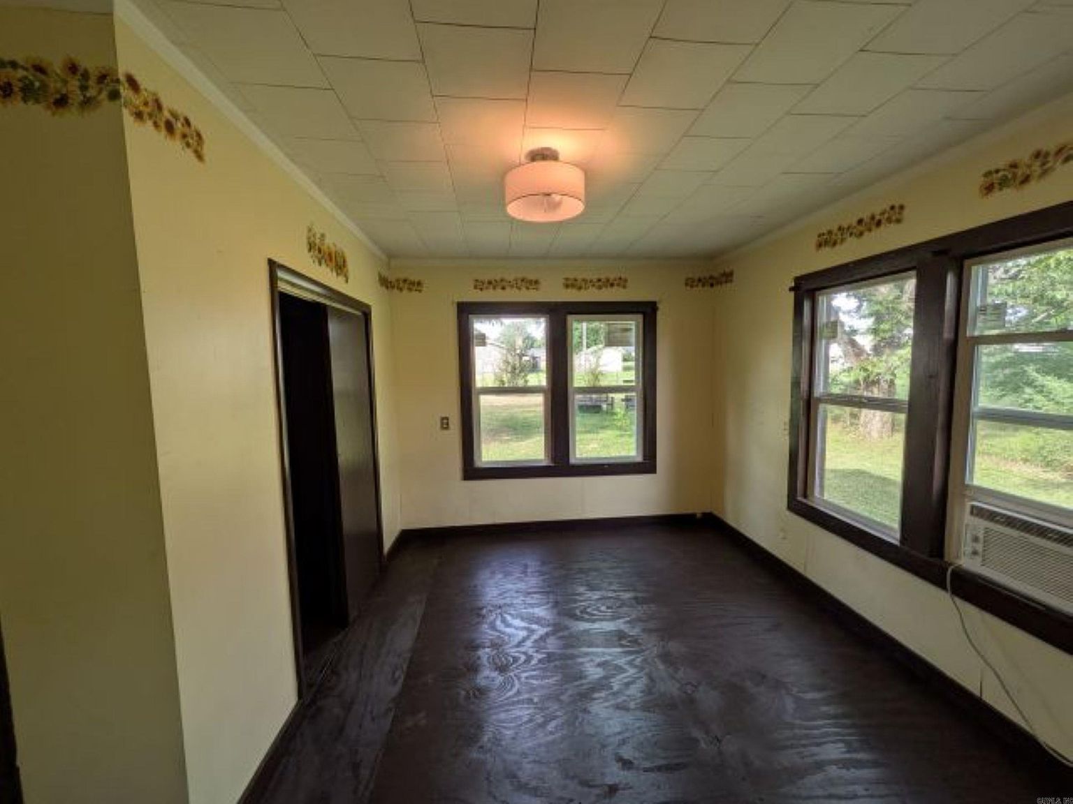 405 S Skaggs Rd Clarksville, AR 72830  | Single Family