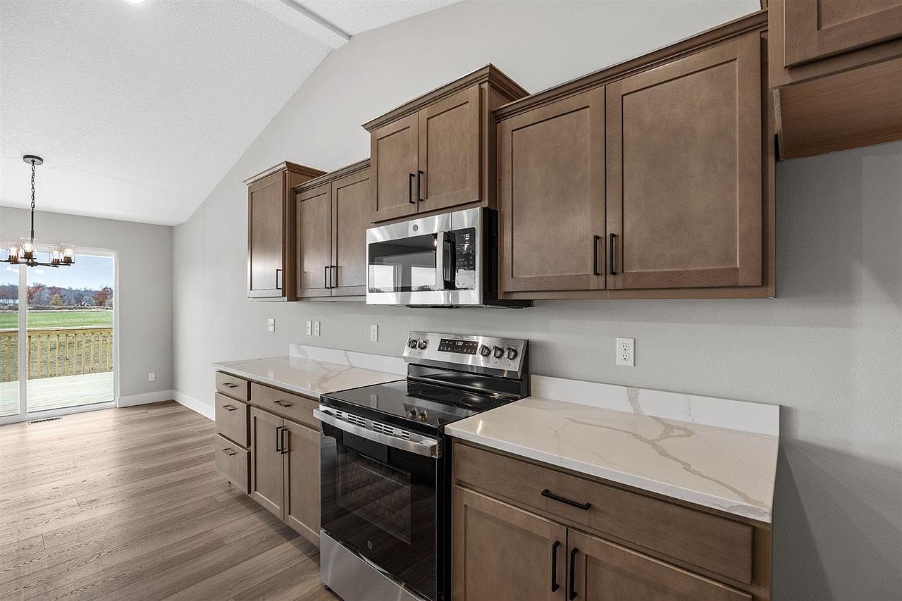 3660 McLain Way Hiawatha, IA 52233  | Single Family