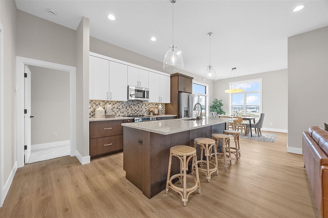 717 Pointer Cir Center Point, IA 52213  | Single Family