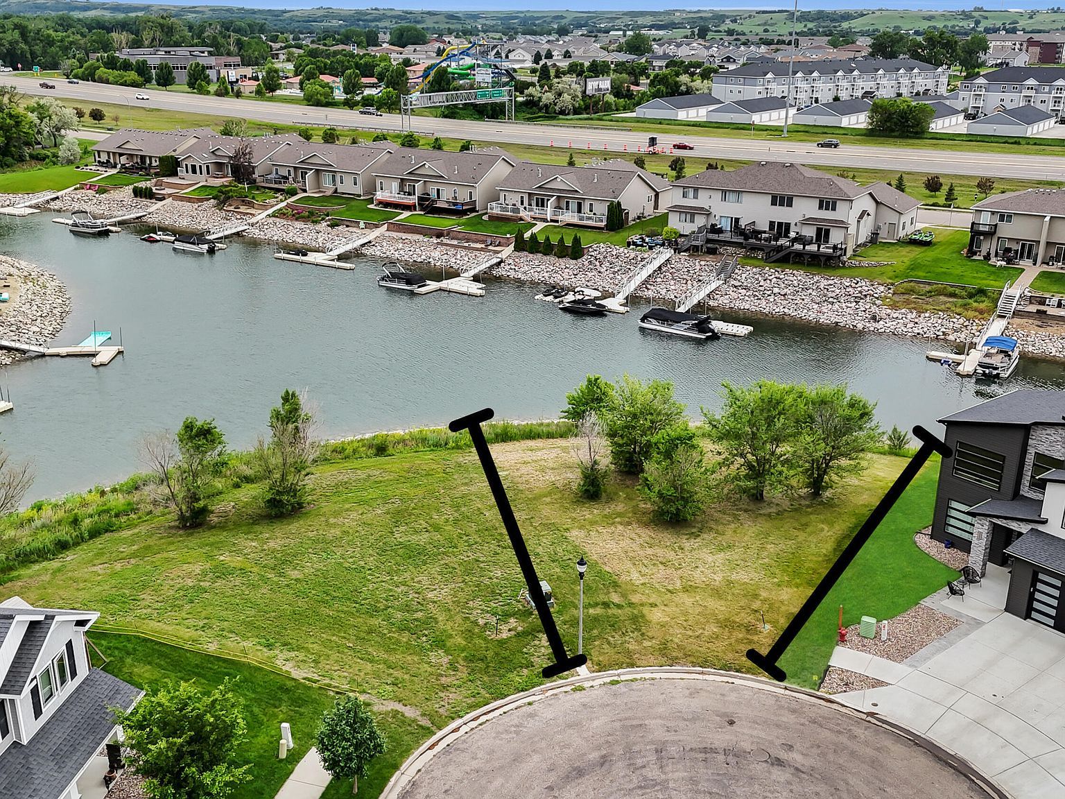 2207 Bridgeview Ct SE Mandan, ND 58554  | Land/Lot