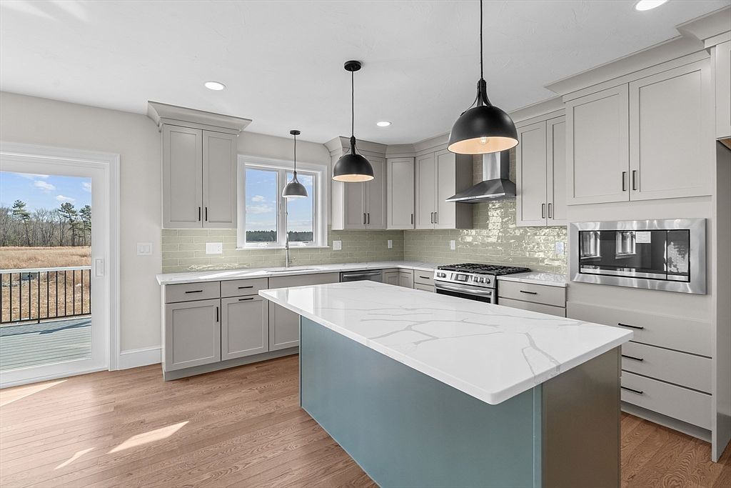 48 Titicut Ave #48 Bridgewater, MA 02324  | Single Family