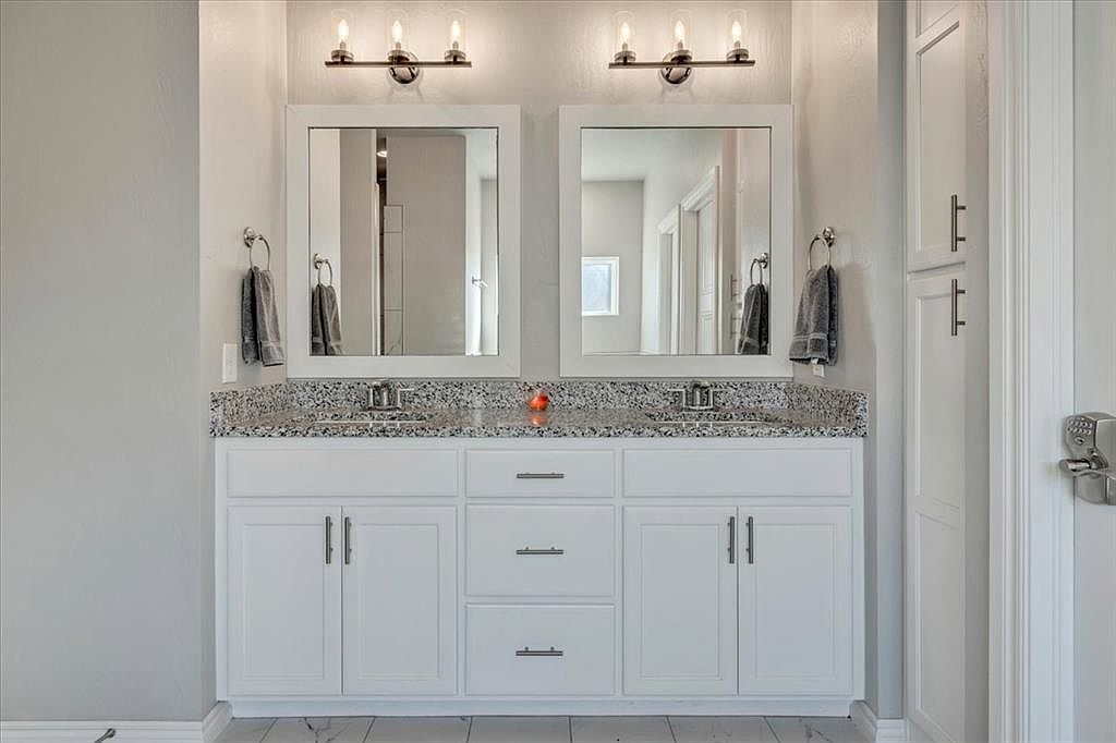 7309 NW 158th St Edmond, OK 73013  | Single Family