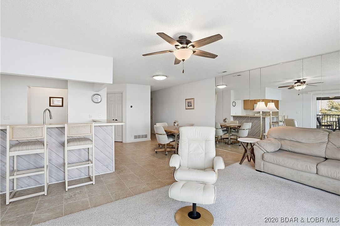 56 Branch Rd Unit 114 Lake Ozark, MO 65049 | Condominium