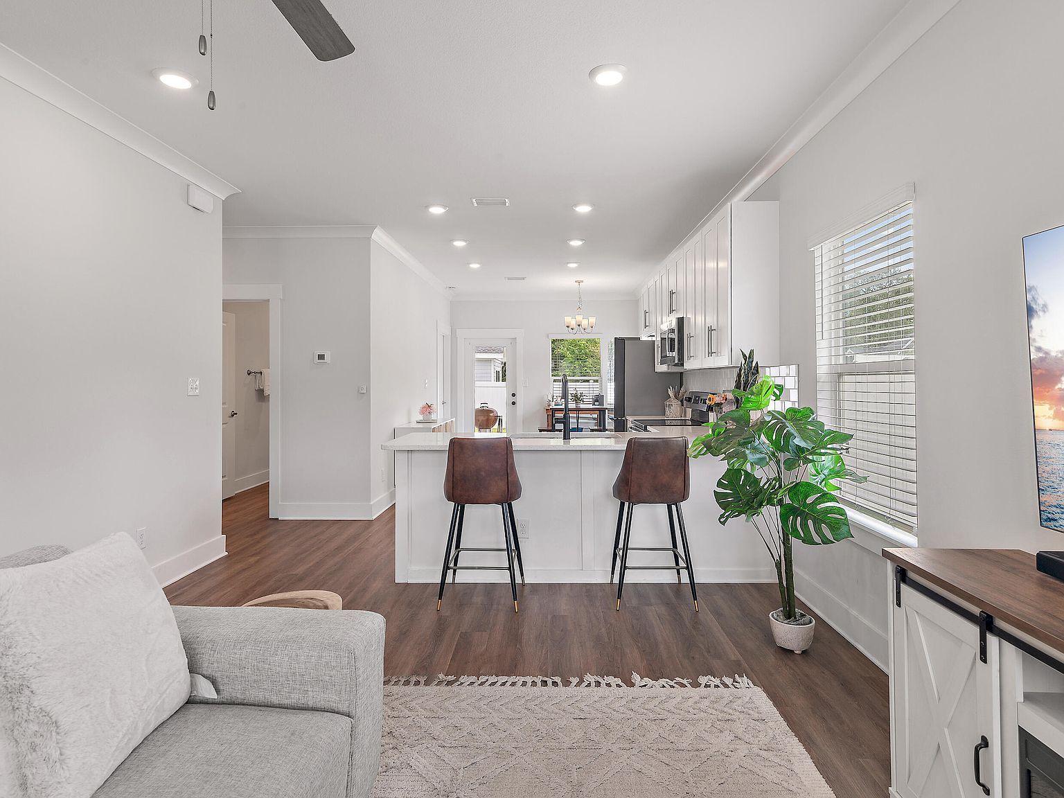 8 Alexander Way Freeport, FL 32439  | Single Family