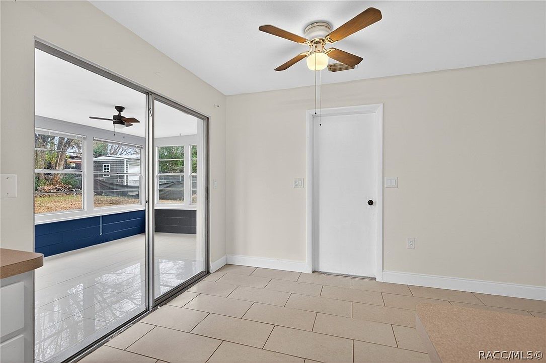 8 S Columbus St Beverly Hills, FL 34465  | Single Family