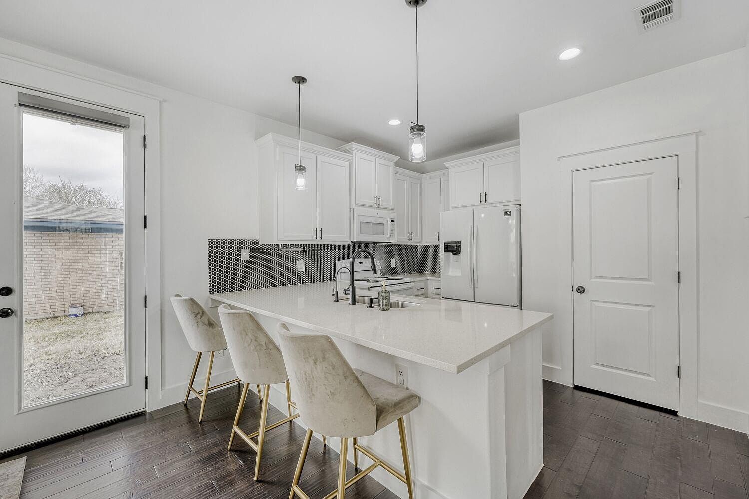 125 Irene St Elgin, TX 78621  | Single Family