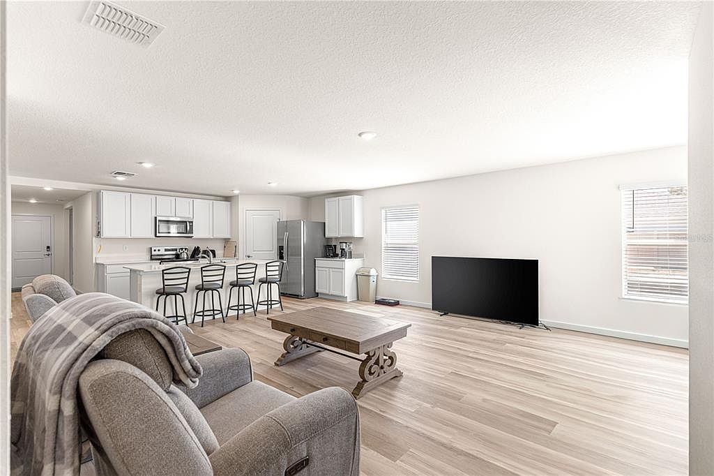 8729 Triumph Cir Wildwood, FL 34785 | Single Family