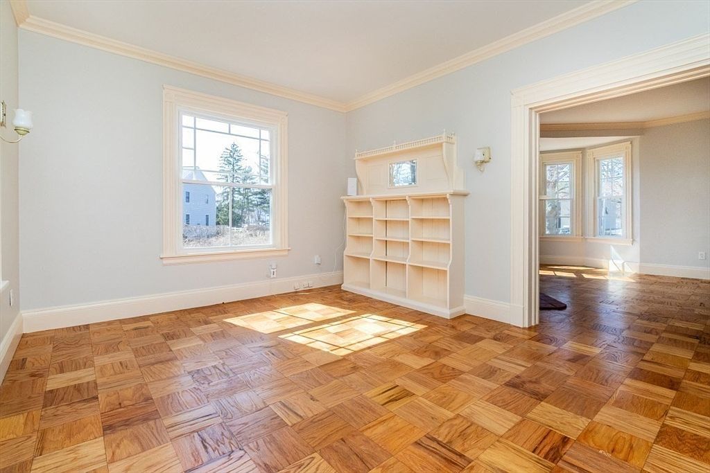 548 High St Westwood, MA 02090  | Single Family