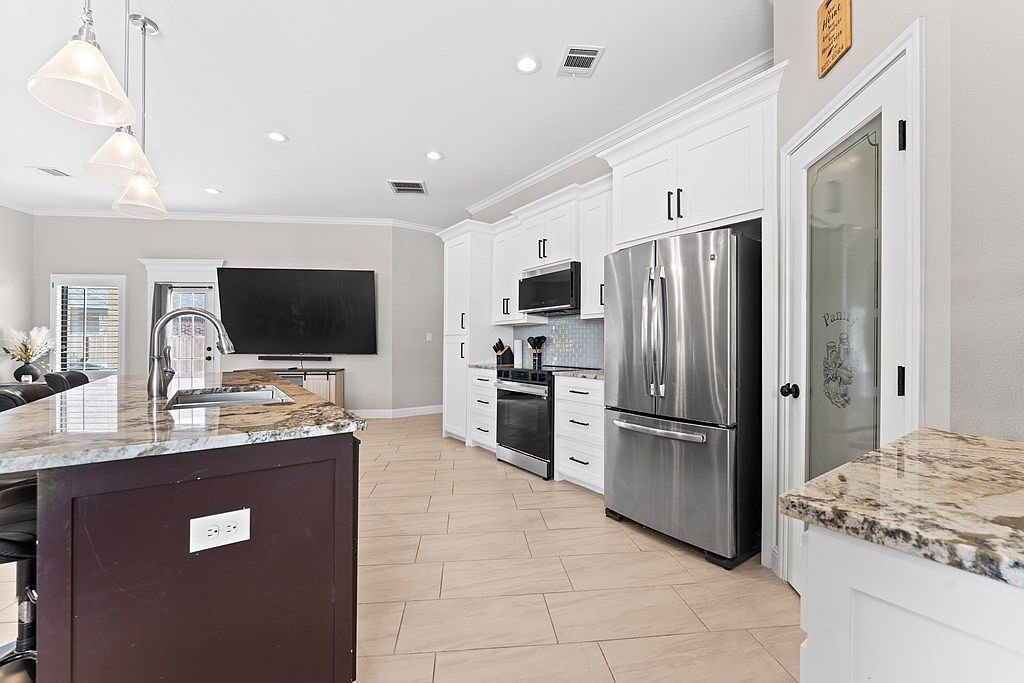 2512 Flicker Dr Midland, TX 79706 | Single Family